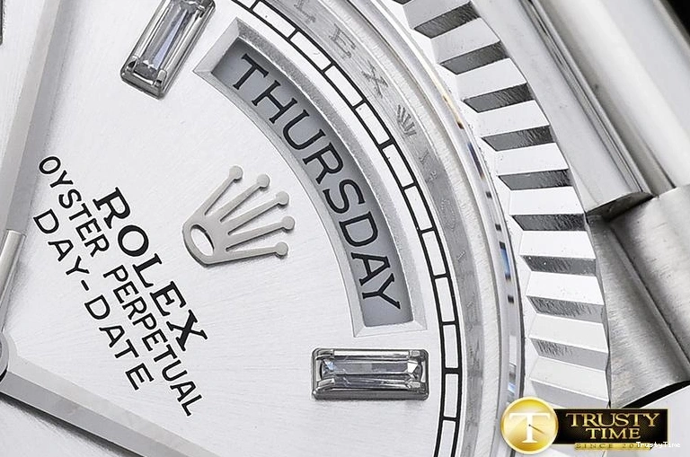 0110 RDD0207C – DayDate SunProtective 674